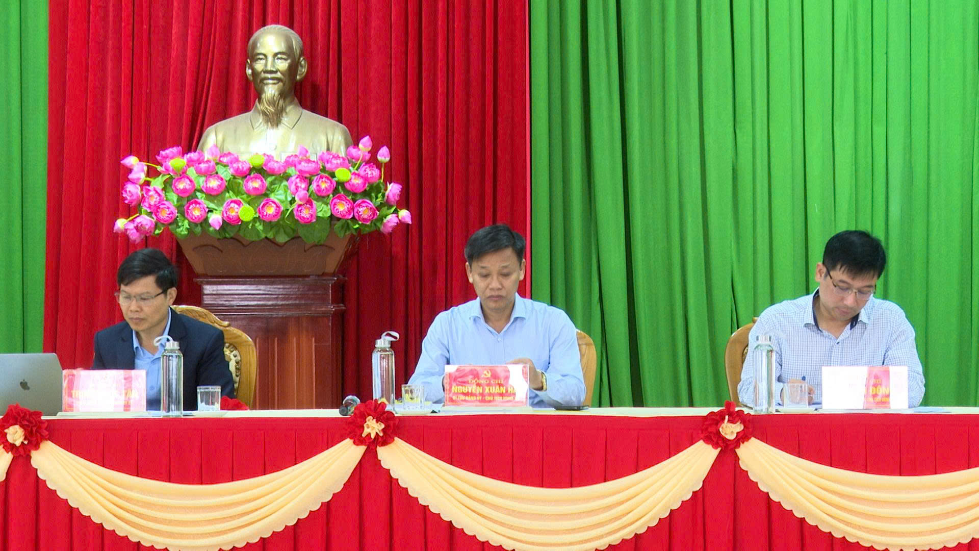 Anh-tin-bai