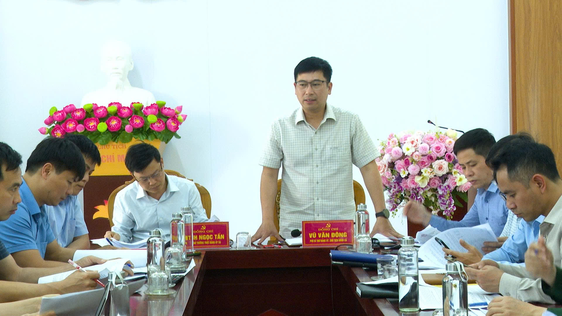 Anh-tin-bai