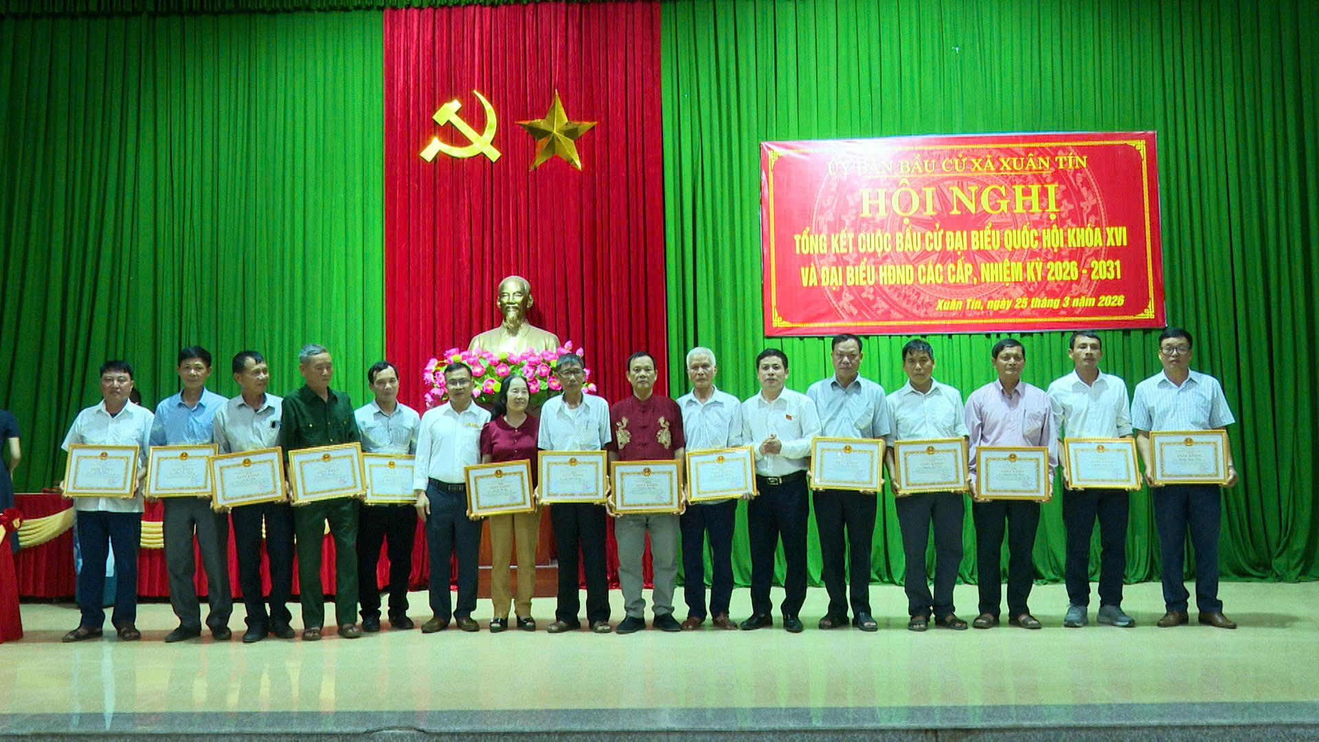 Anh-tin-bai