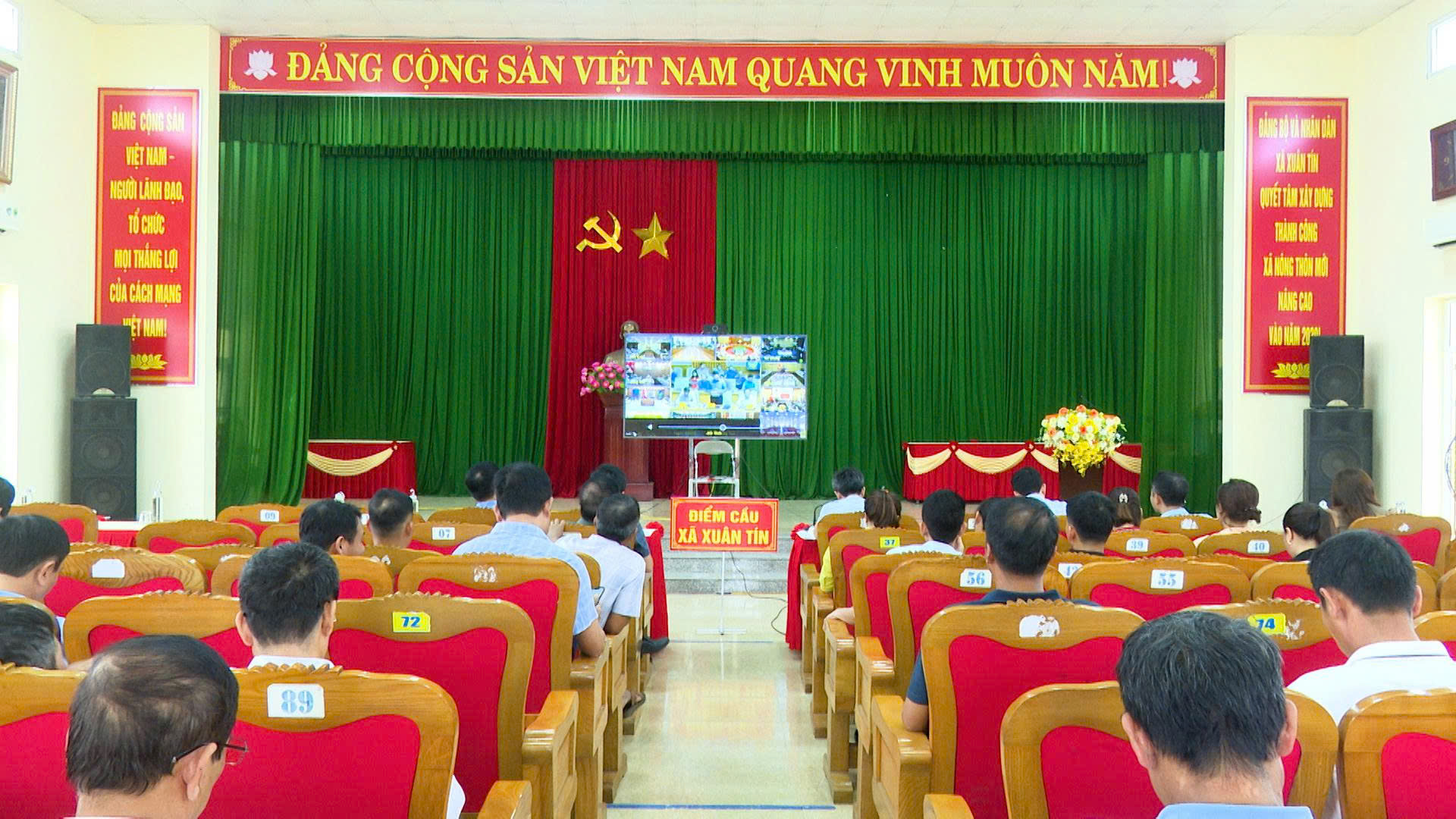 Anh-tin-bai