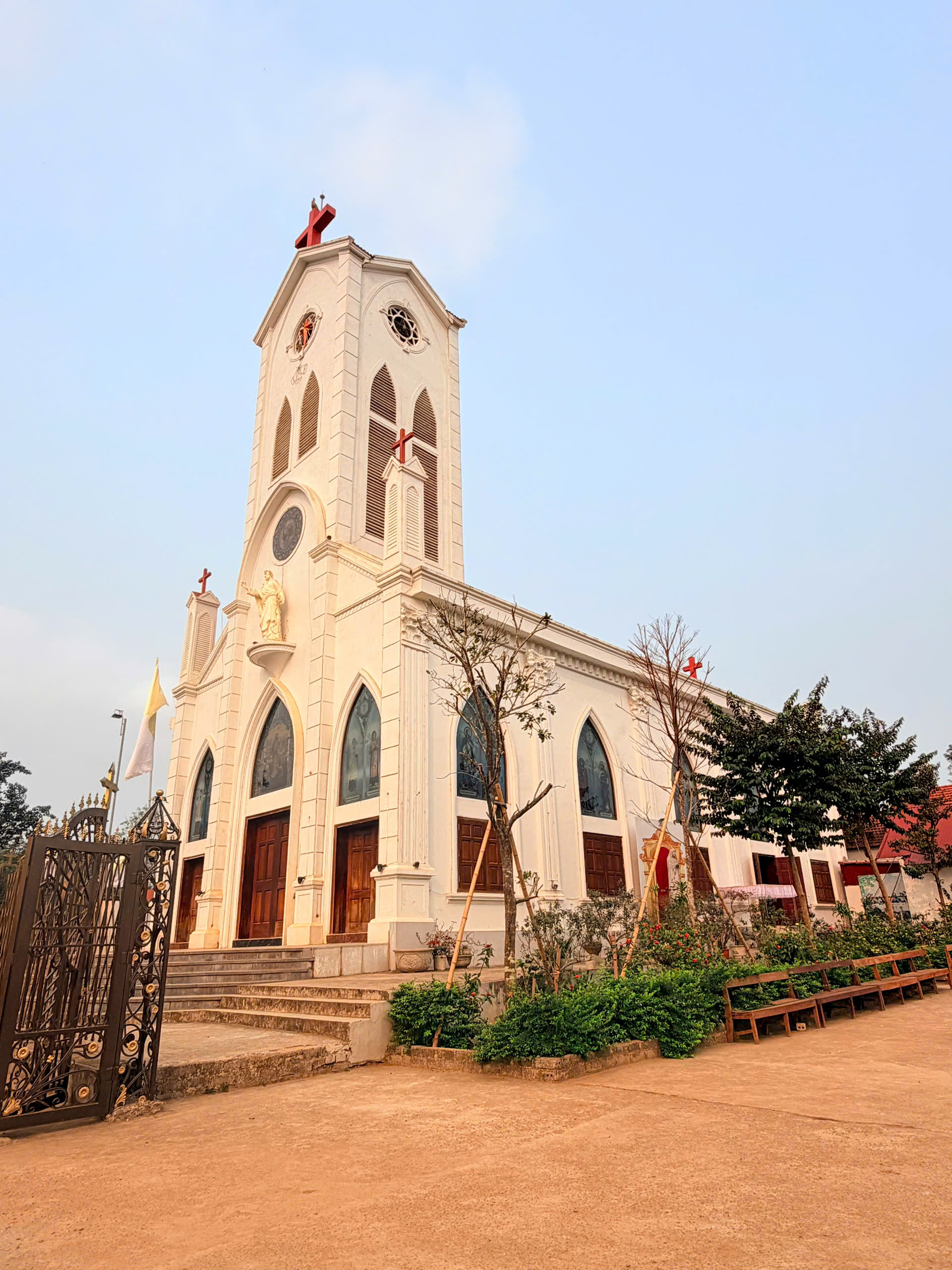Anh-tin-bai