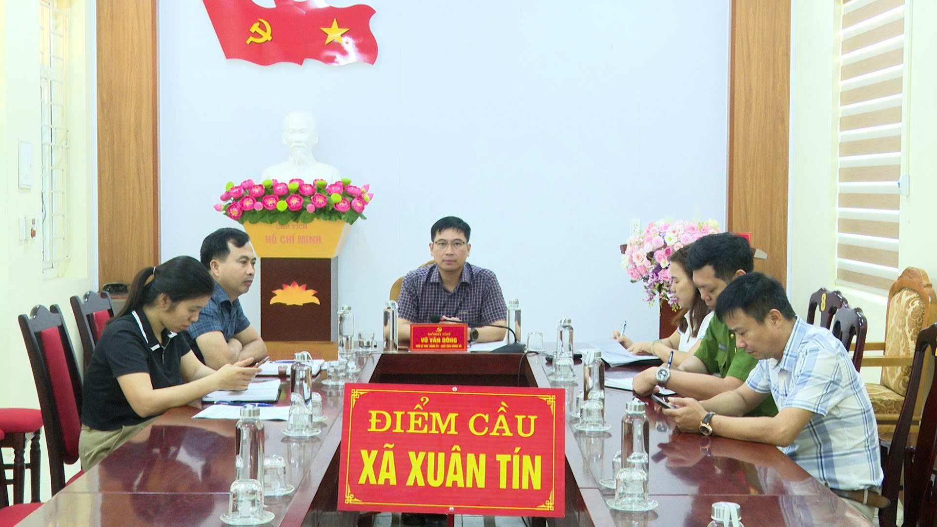 Anh-tin-bai