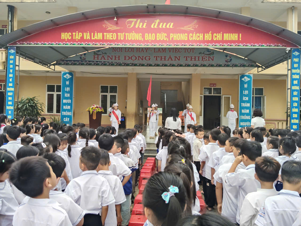 Anh-tin-bai