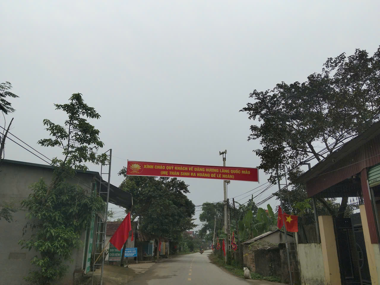 Giữ gìn vệ sinh môi trường, đảm bảo an toàn giao thông, phòng chống cháy nổ, giữ gìn an ninh trật tự trong quá trình tổ chức các hoạt động tại Lễ hội Đền thờ Lê Hoàn năm 2026