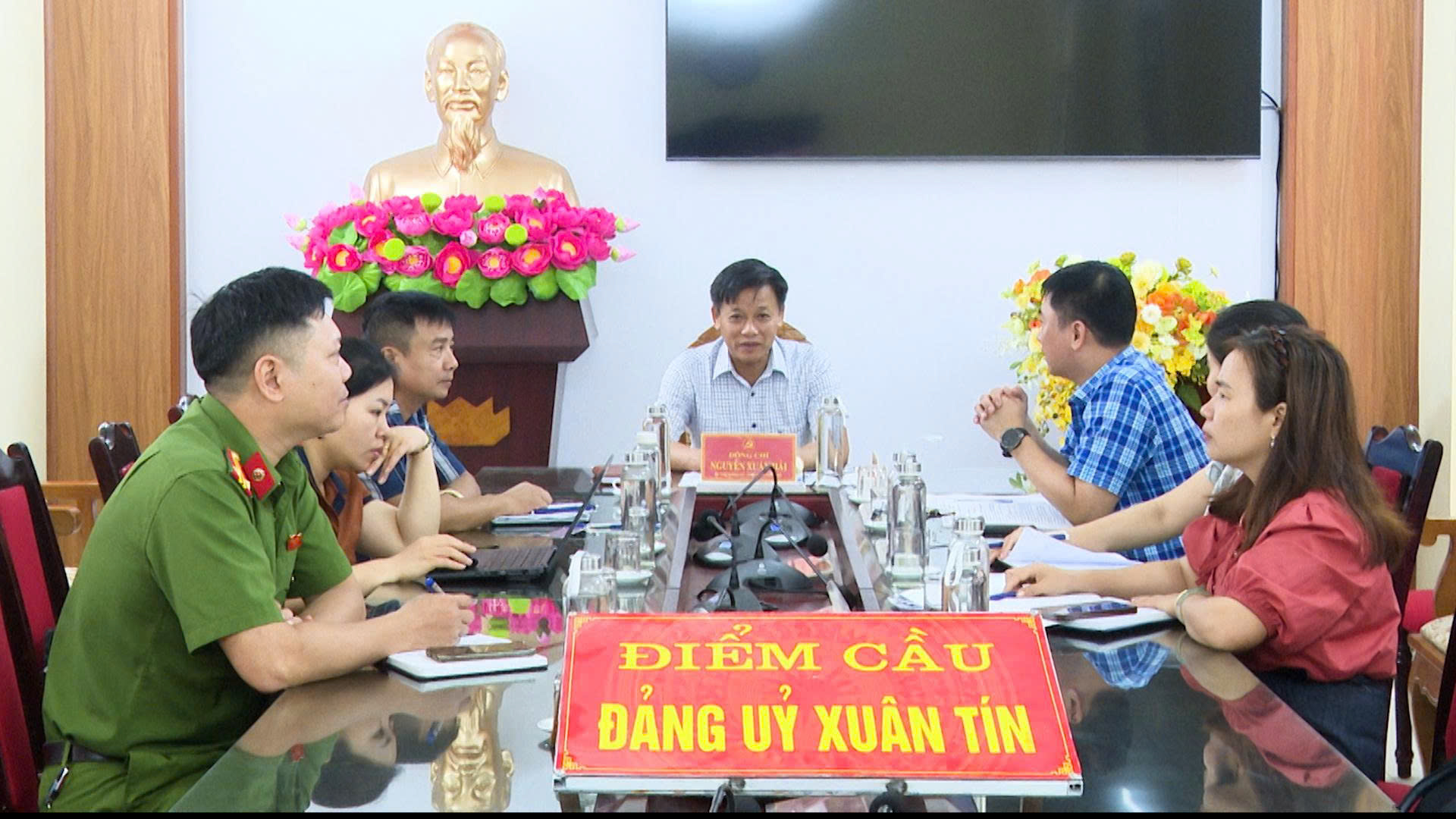 Anh-tin-bai