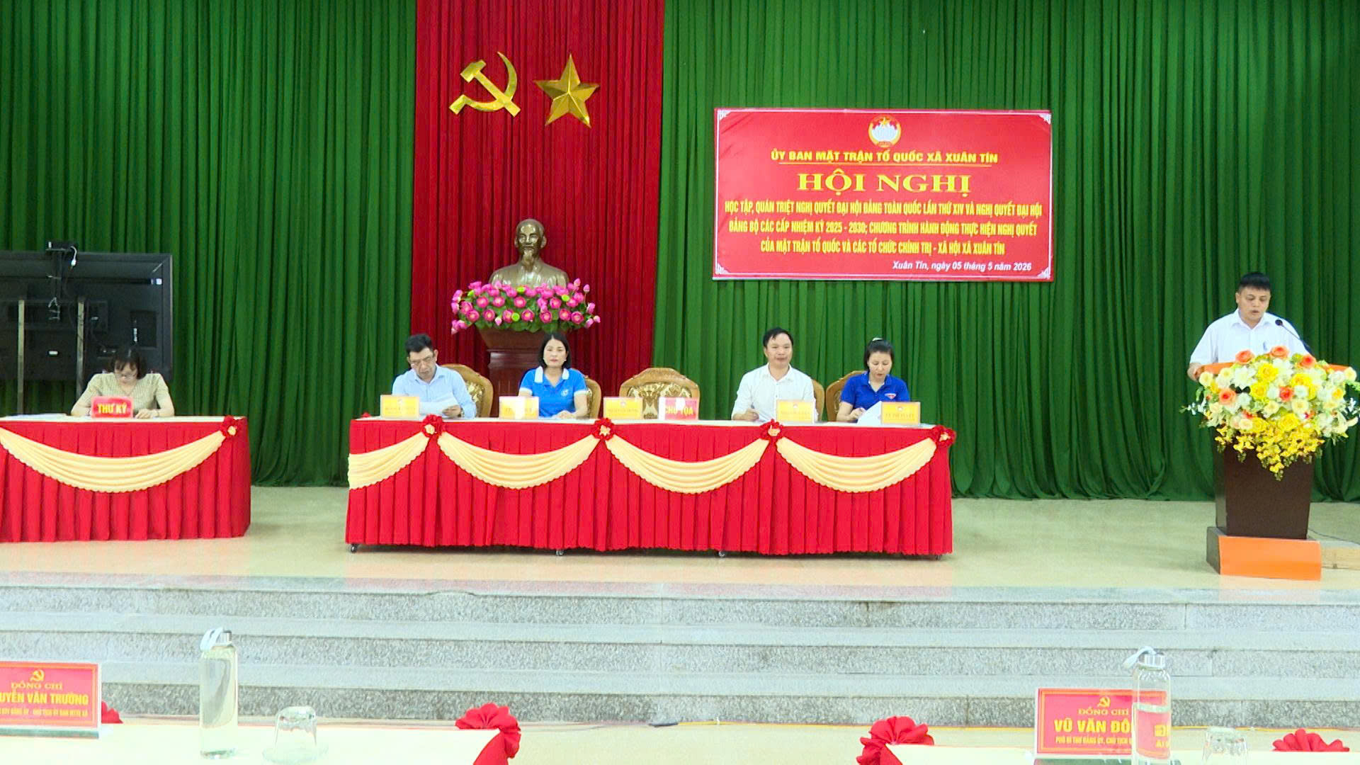 Anh-tin-bai