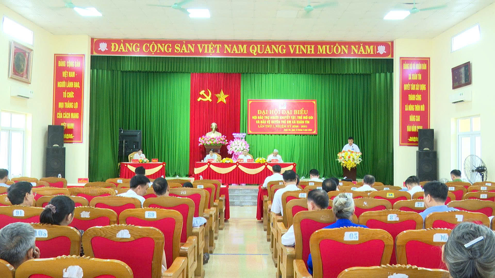 Anh-tin-bai