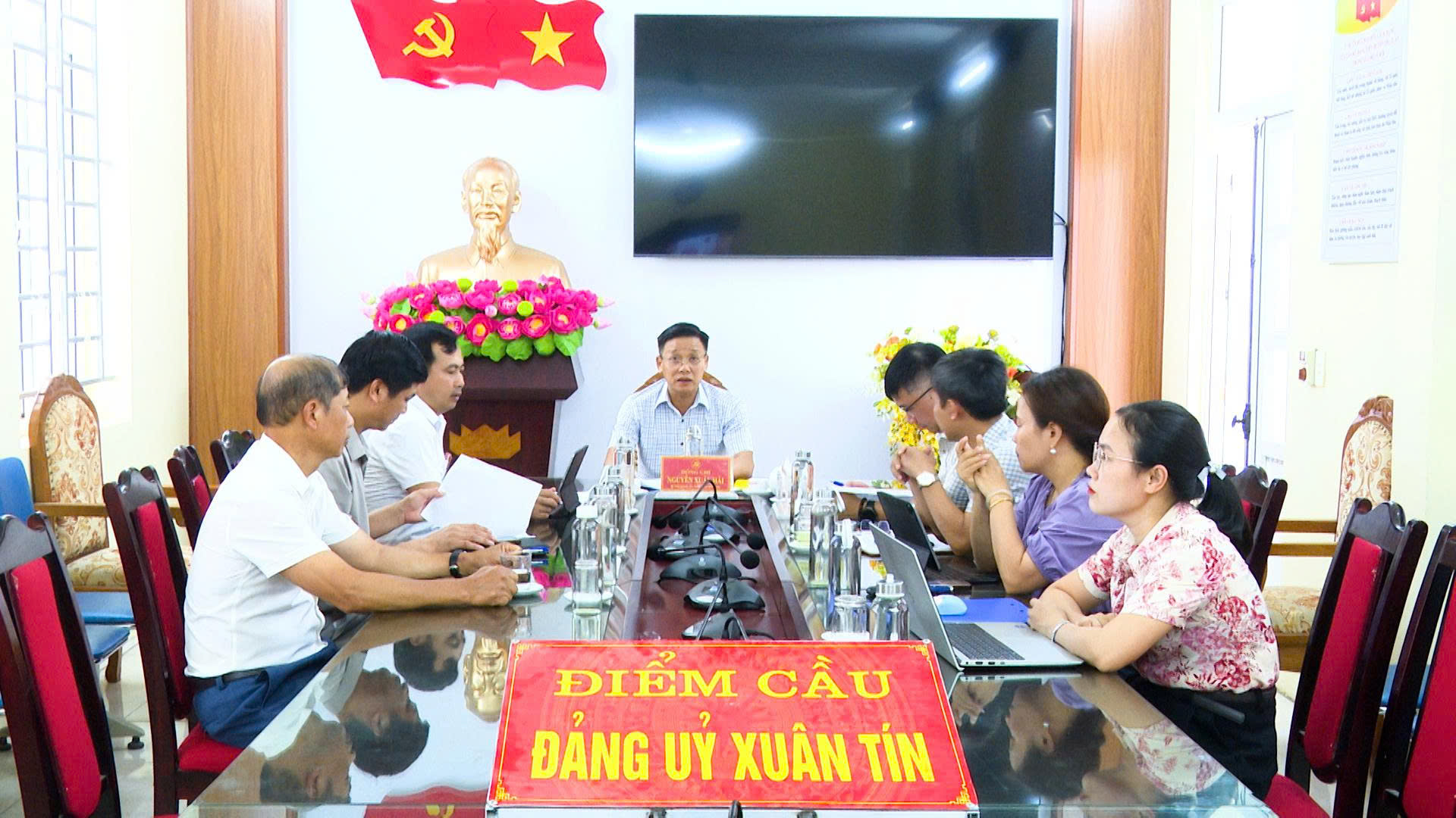 Anh-tin-bai