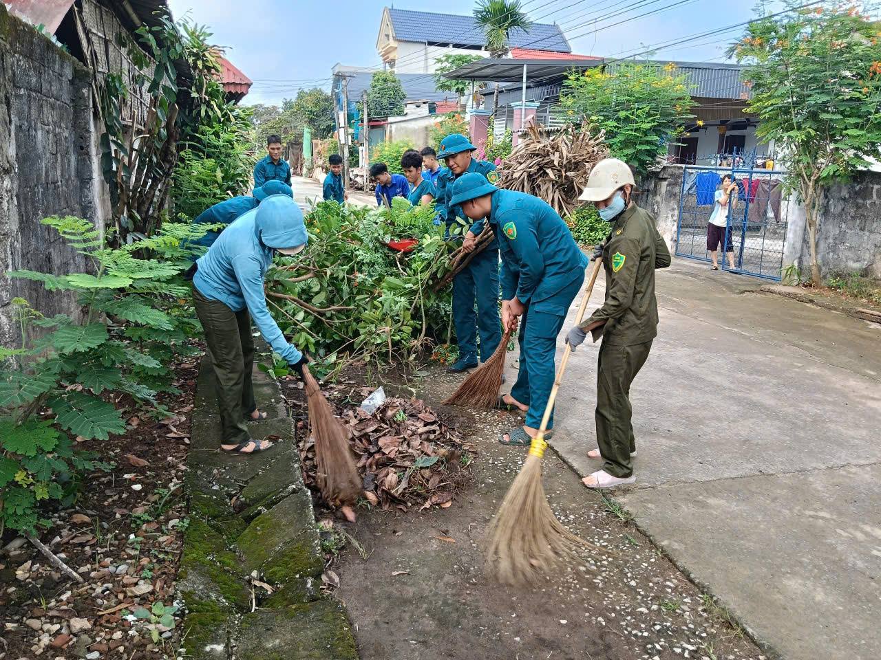 Thôn Yên Lược (xã Thọ Lập): Ra quân dọn vệ sinh môi trường