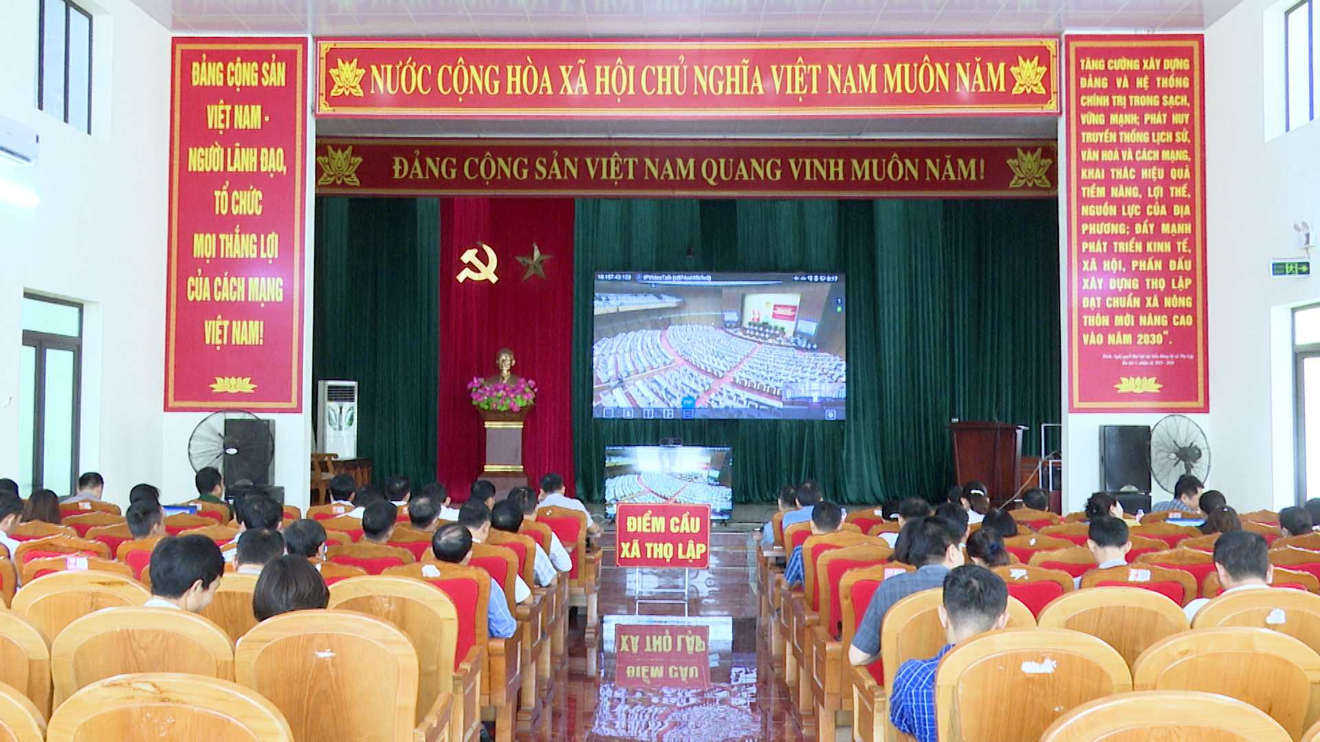 Xã Thọ Lập tham dự Hội nghị toàn quốc nghiên cứu, học tập, quán triệt và triển khai thực hiện Nghị quyết Hội nghị lần thứ tư Ban Chấp hành Trung ương Đảng khóa XIV 