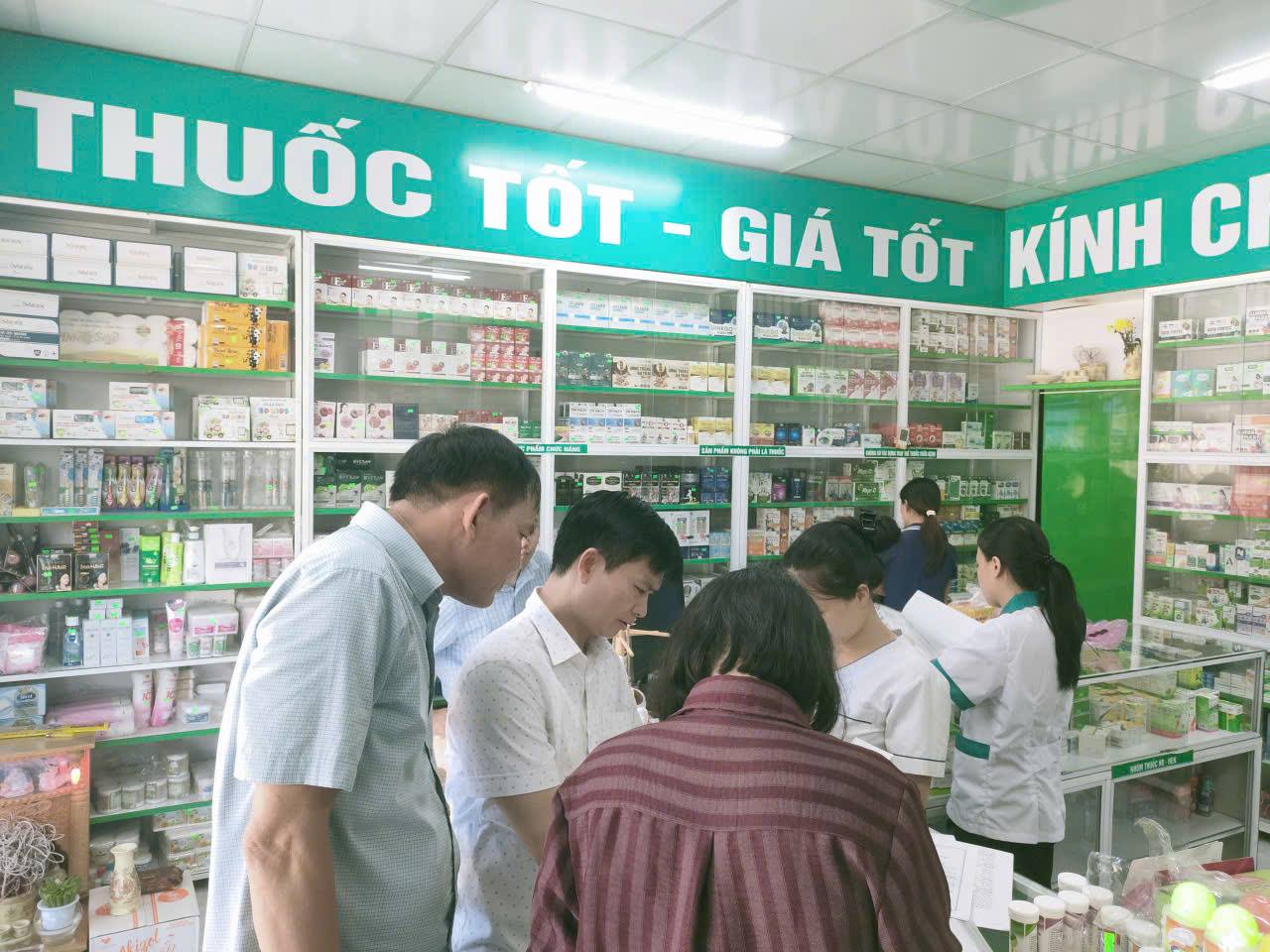 Kiểm tra các cơ sở hành nghề y, dược tư nhân, dịch vụ thẩm mỹ, kinh doanh mỹ phẩm, thực phẩm chức năng trên địa bàn xã Thọ Lập