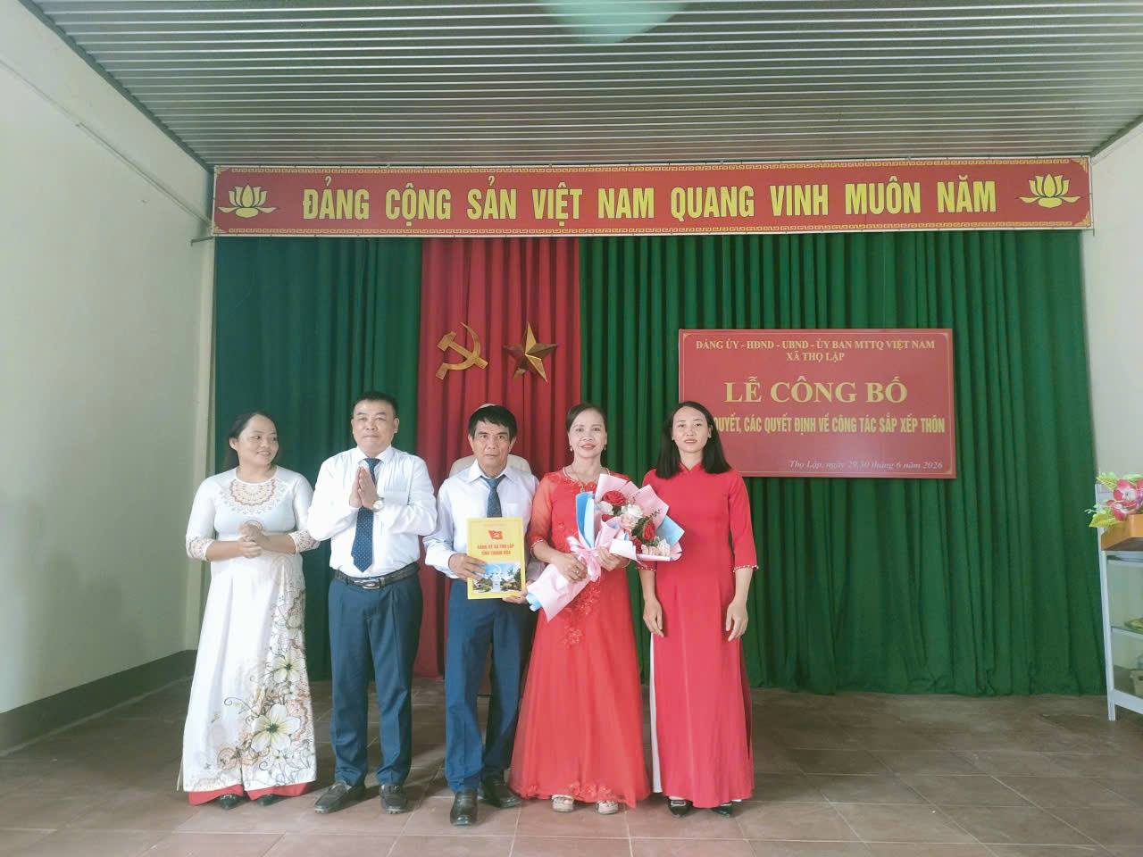 Xã Thọ Lập: Lễ công bố Nghị Quyết, các Quyết định về công tác sắp xếp Thôn 5, thôn 6, thôn 7, thôn 9 thành thôn Vạn Lại Trung