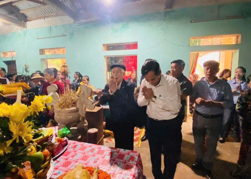 https://holevietnam.vn/wp-content/uploads/2026/03/gen-n-6-z7633455612128_ca6f2e3fc971f616e88868e616a0acd3.jpg