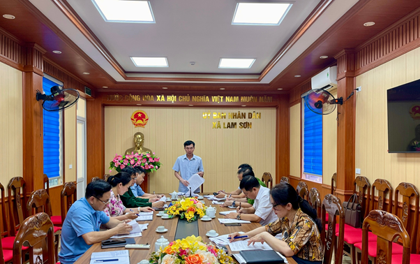 UBND xã Lam Sơn tổ chức họp thông qua nhiều nội dung quan trọng phục vụ công tác điều hành nhiệm kỳ 2026-2031