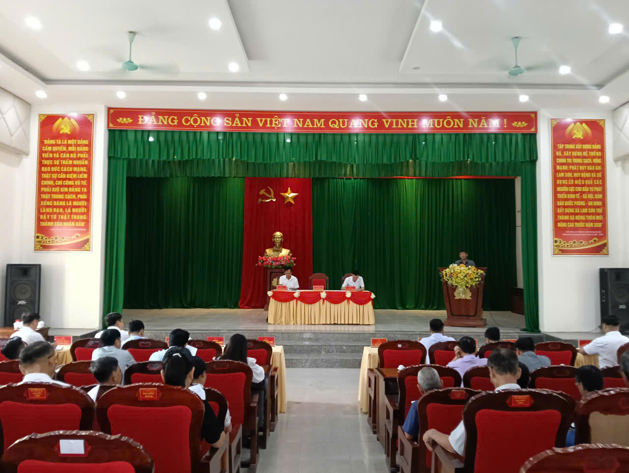 Hội nghị Ban Chấp hành Đảng bộ xã Lam Sơn lần thứ 12 (khóa I) mở rộng: Triển khai Đề án kiện toàn tổ chức đảng ở thôn sau sắp xếp