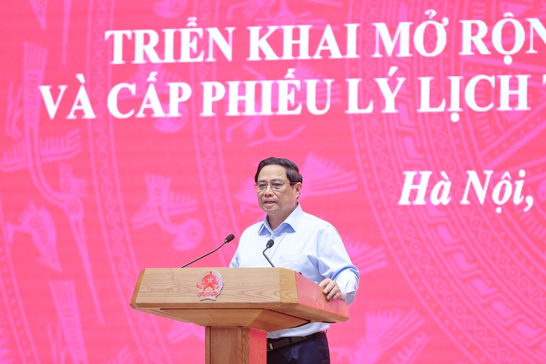 Mở rộng thí điểm sổ sức khỏe điện tử và cấp phiếu lý lịch tư pháp qua VneID trên toàn quốc