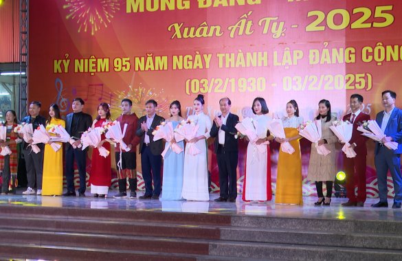 Huyện Thọ Xuân: Chương trình văn nghệ mừng Đảng mừng Xuân Ất Tỵ 2025