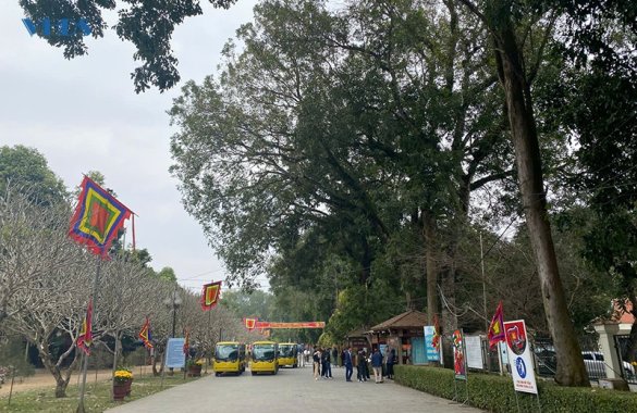 Ngày xuân thăm đất Lam Kinh