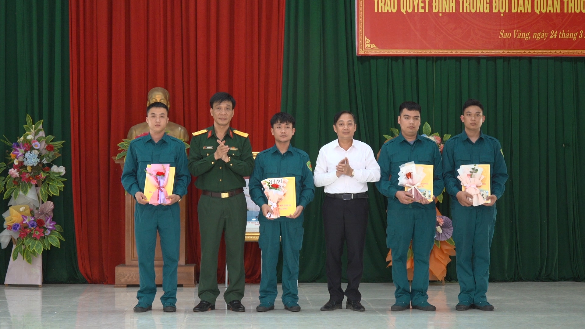 Xã Sao Vàng: Công bố và trao Quyết định thành lập Trung đội dân quân thường trực