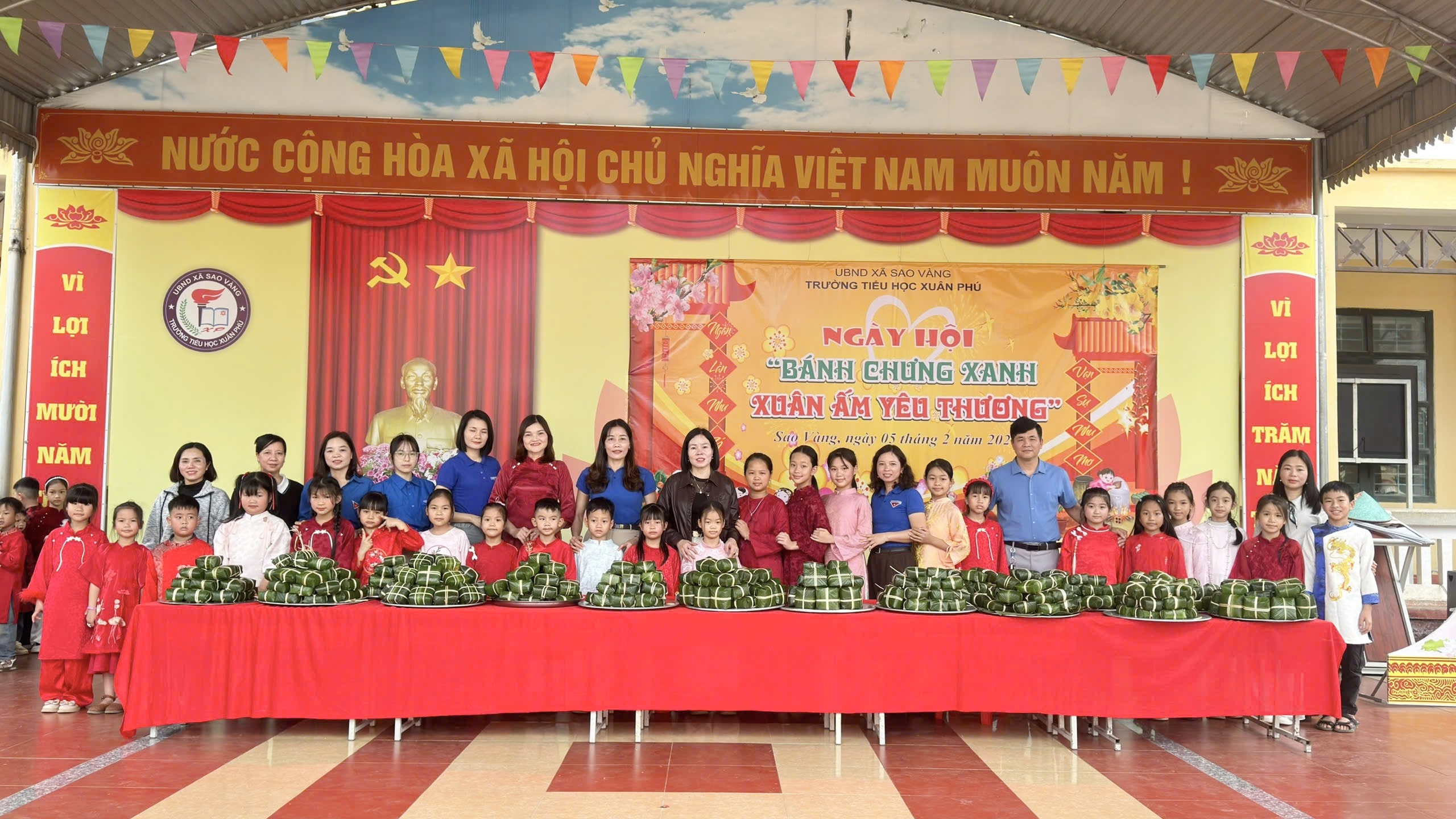 Anh-tin-bai