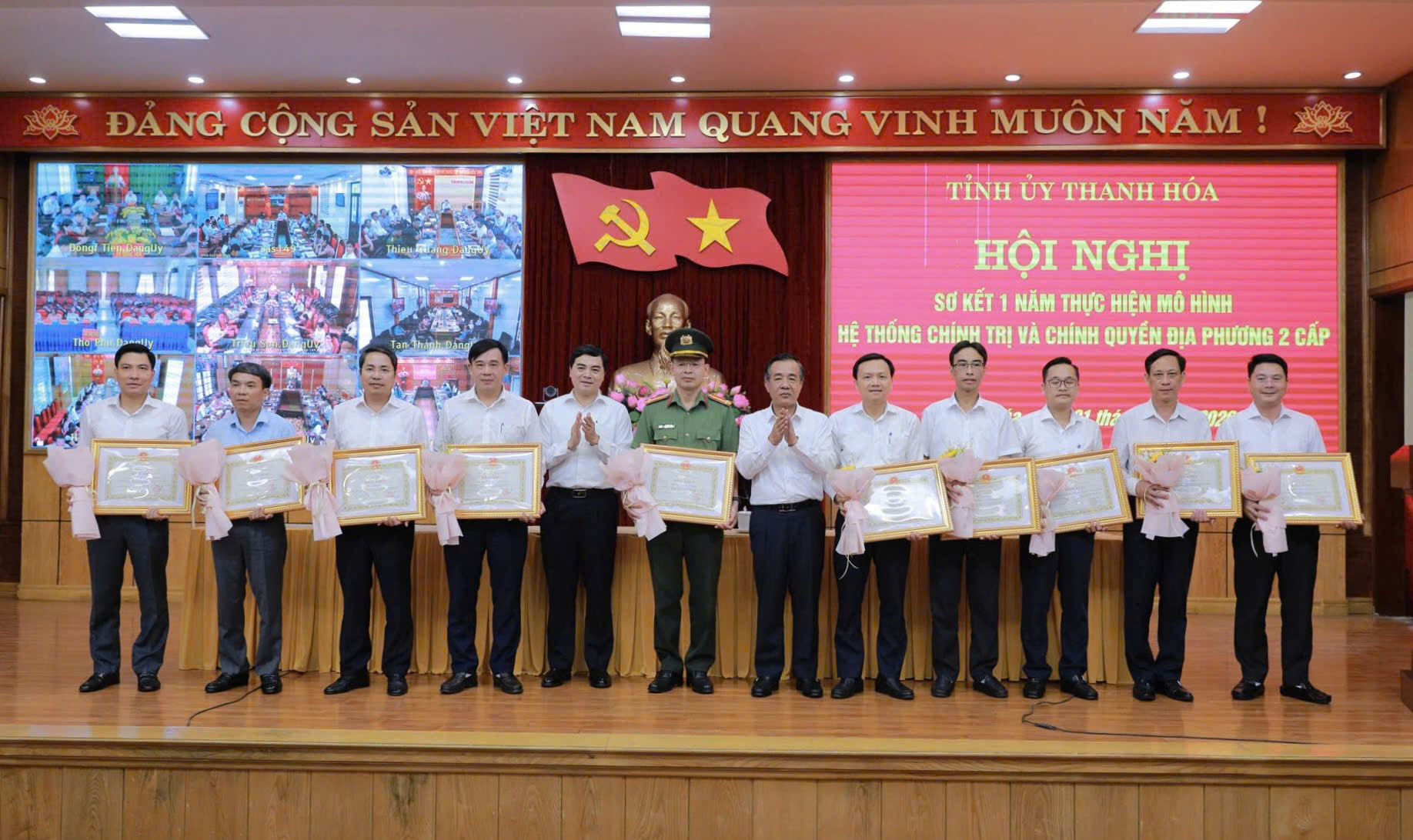 Xã Sao vàng được Chủ tịch UBND tỉnh Thanh Hóa tặng Bằng khen về thành tích sau 1 năm vận hành hệ thống chính trị và chính quyền địa phương 2 cấp