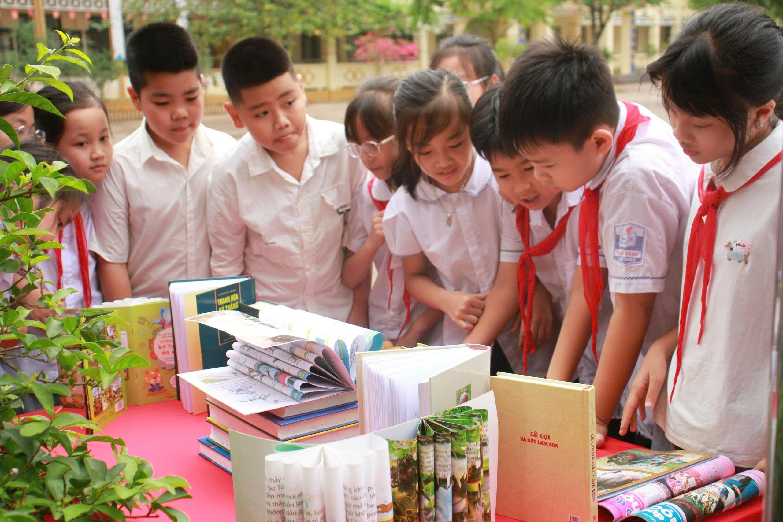 Ngày Sách và Văn hóa đọc Việt Nam năm 2026: Ý nghĩa trong thời đại công nghệ