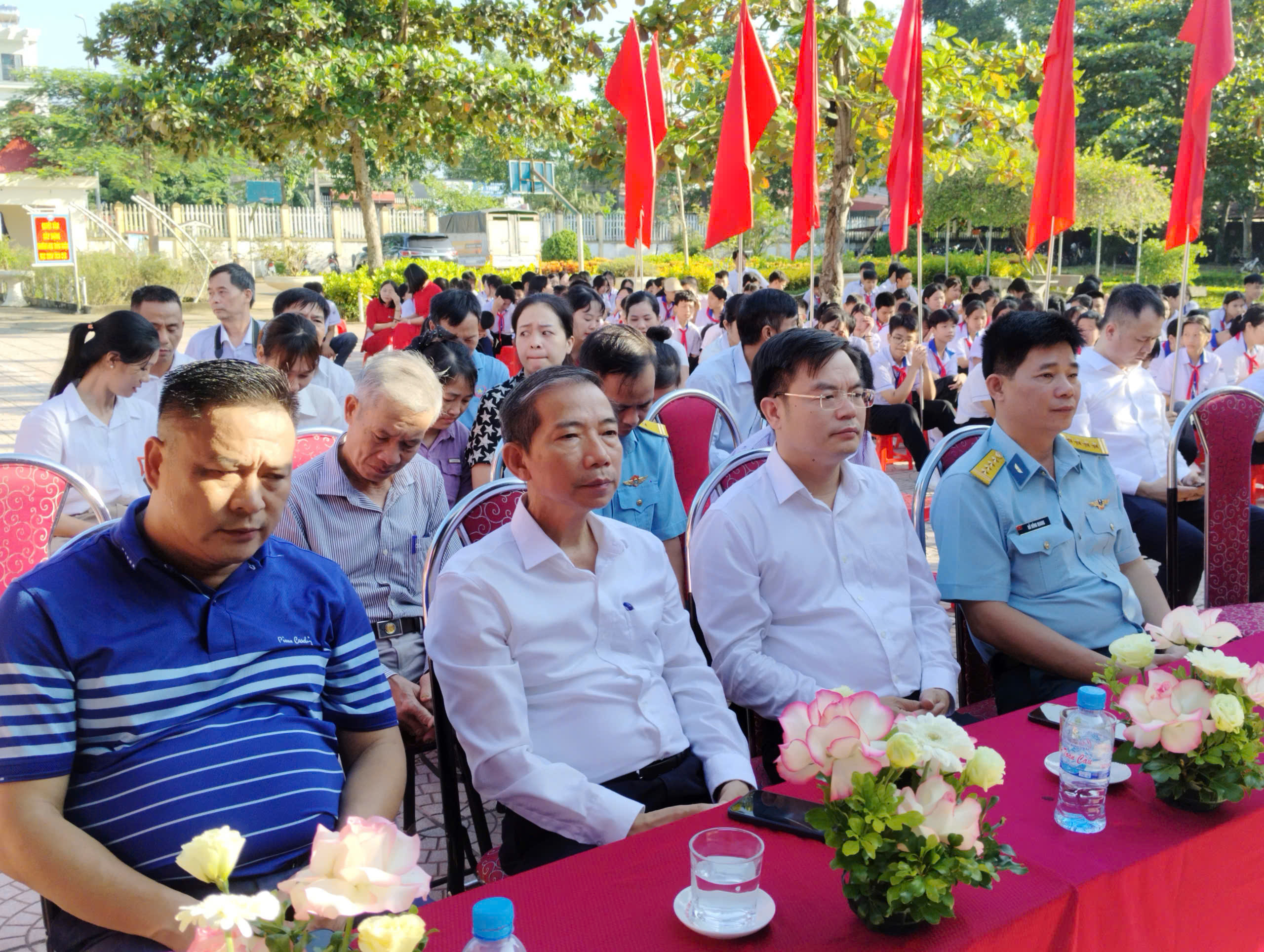 Anh-tin-bai