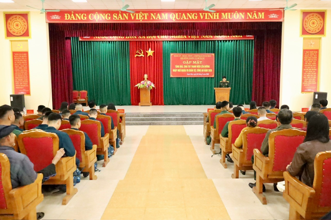 Xã Xuân Hòa tổ chức gặp mặt, tặng quà, chia tay thanh niên lên đường nhập ngũ nghĩa vụ Quân sự, Công an năm 2026.