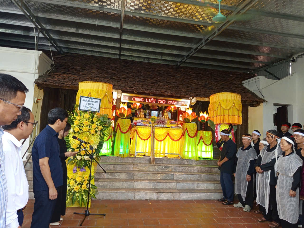 Xã Xuân Hòa trang trọng tổ chức Lễ truy điệu và an táng đồng chí Đỗ Đình Thuật - Cán bộ Lão thành cách mạng, Huy hiệu 80 năm tuổi Đảng