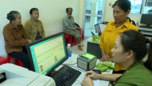 HUYỆN THỌ XUÂN: TIẾP TỤC ĐẨY MẠNH CÔNG TÁC THU NHẬN, KÍCH HOẠT TÀI KHOẢN ĐỊNH DANH ĐIỆN TỬ