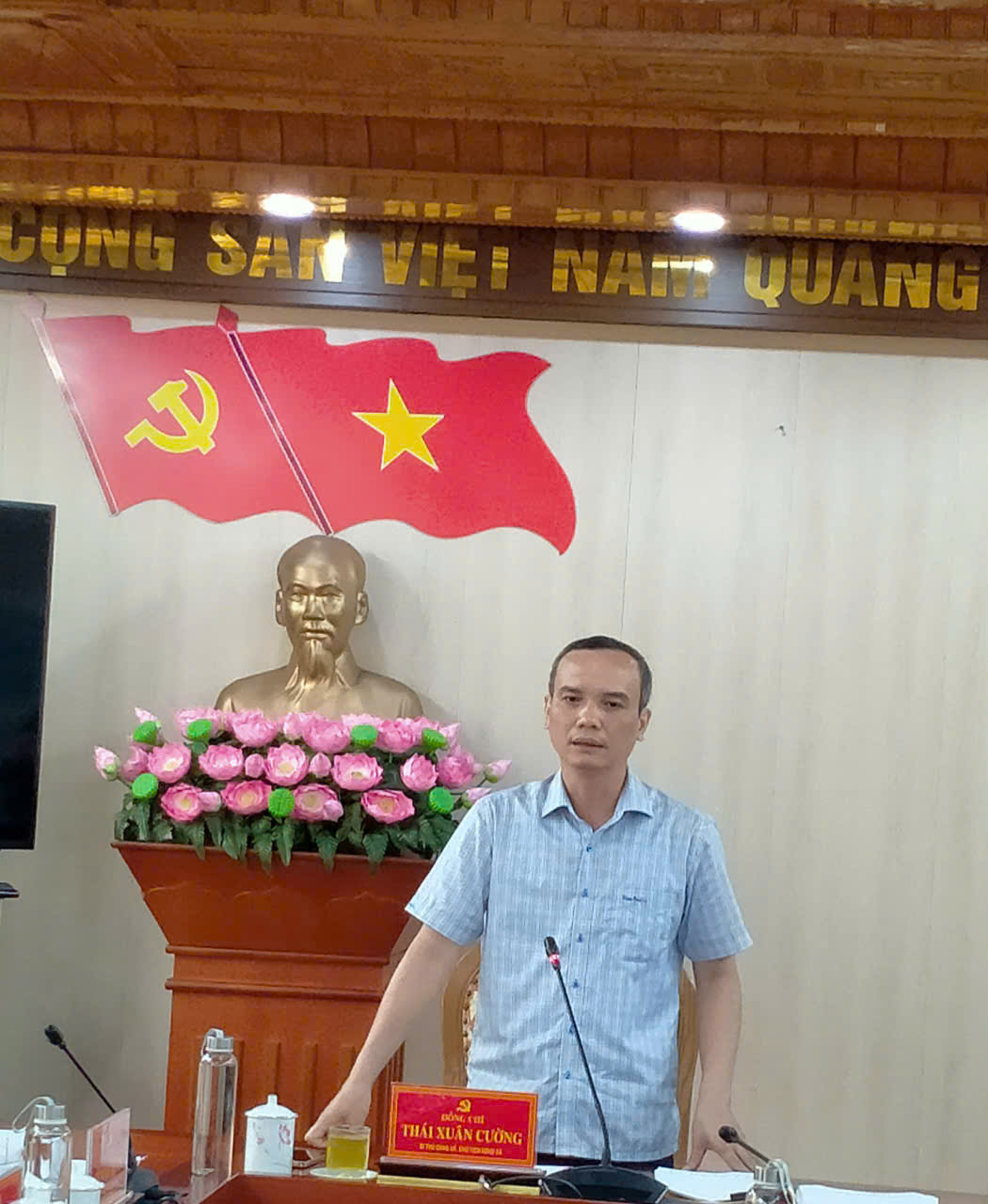 C:\Users\Admin\Desktop\Tựu trường\TX.jpg