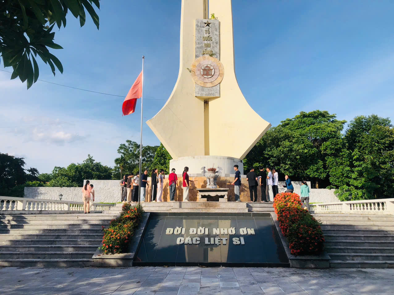 Anh-tin-bai