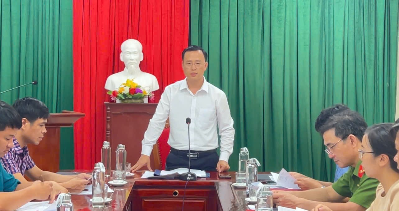 Uỷ ban Nhân dân xã Thiệu Trung tổ chức hội nghị thường kỳ tháng 7