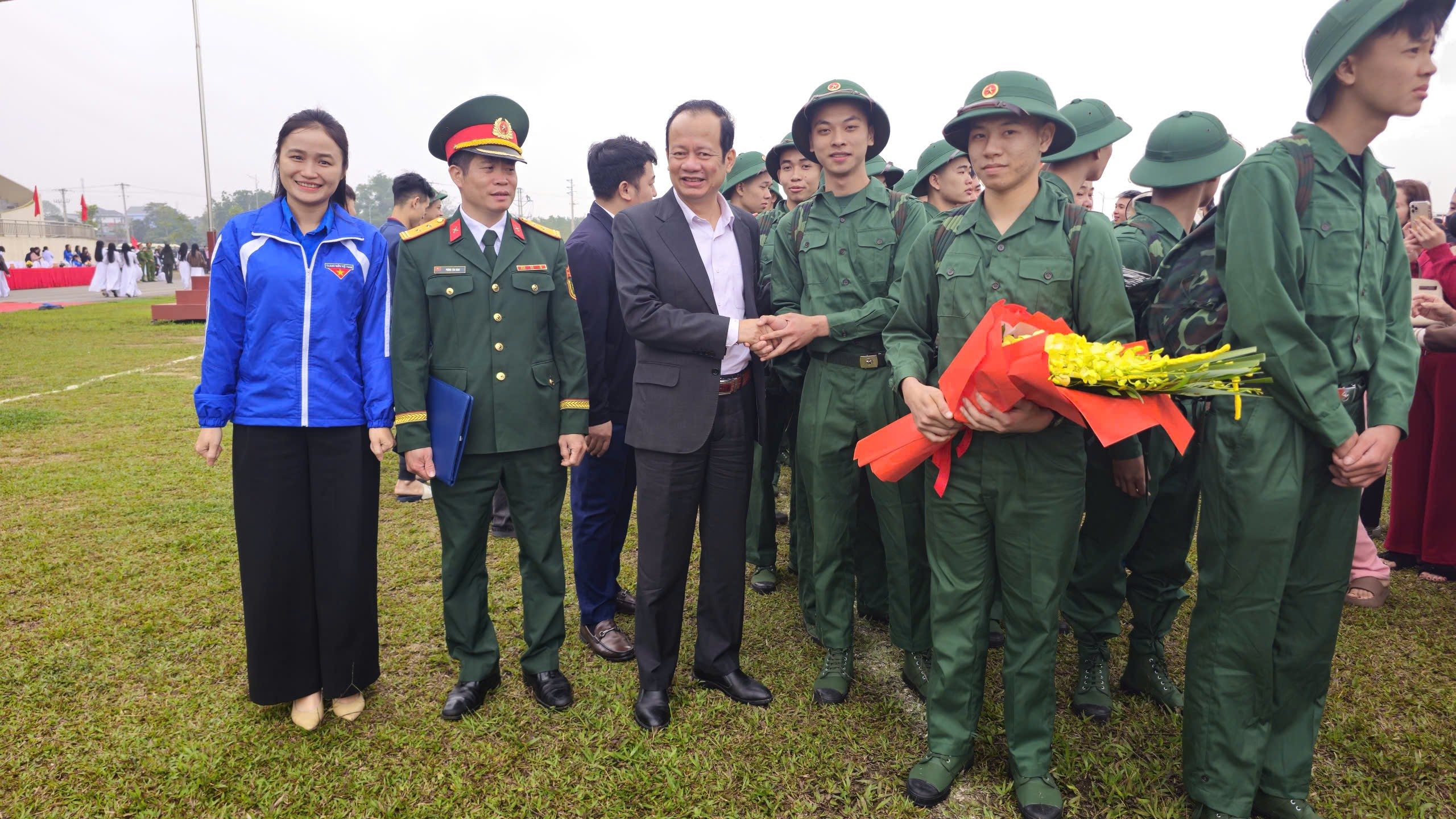 THIỆU TRUNG: TỔ CHỨC HỘI NGHỊ ĐỘNG VIÊN, ĐƯA TIỄN THANH NIÊN LÊN ĐƯỜNG NHẬP NGŨ NĂM 2026