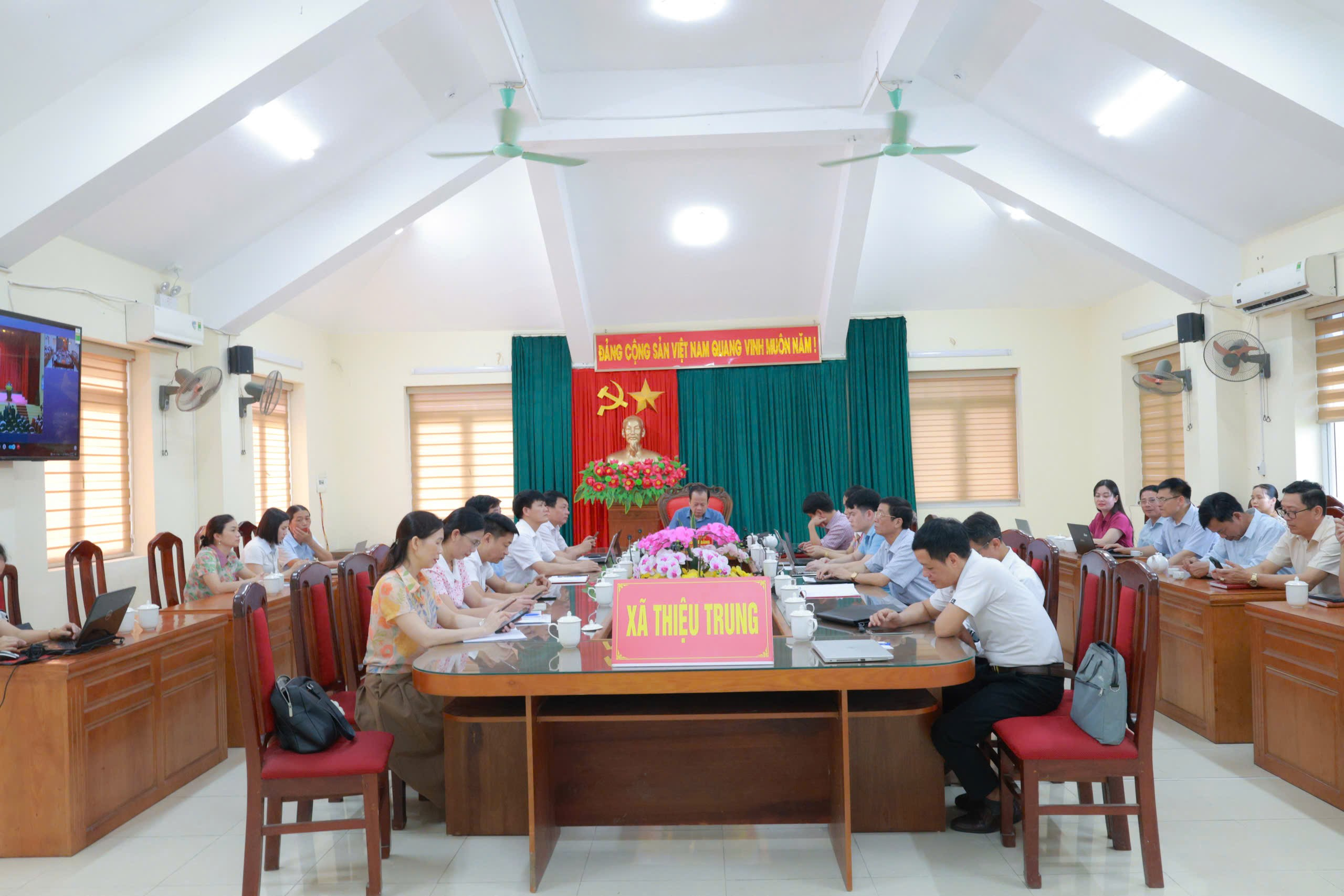 NÂNG CAO NĂNG LỰC XỬ LÝ TÌNH HUỐNG THỰC TIỄN ĐỐI VỚI ĐỘI NGŨ CÁN BỘ CƠ SỞ