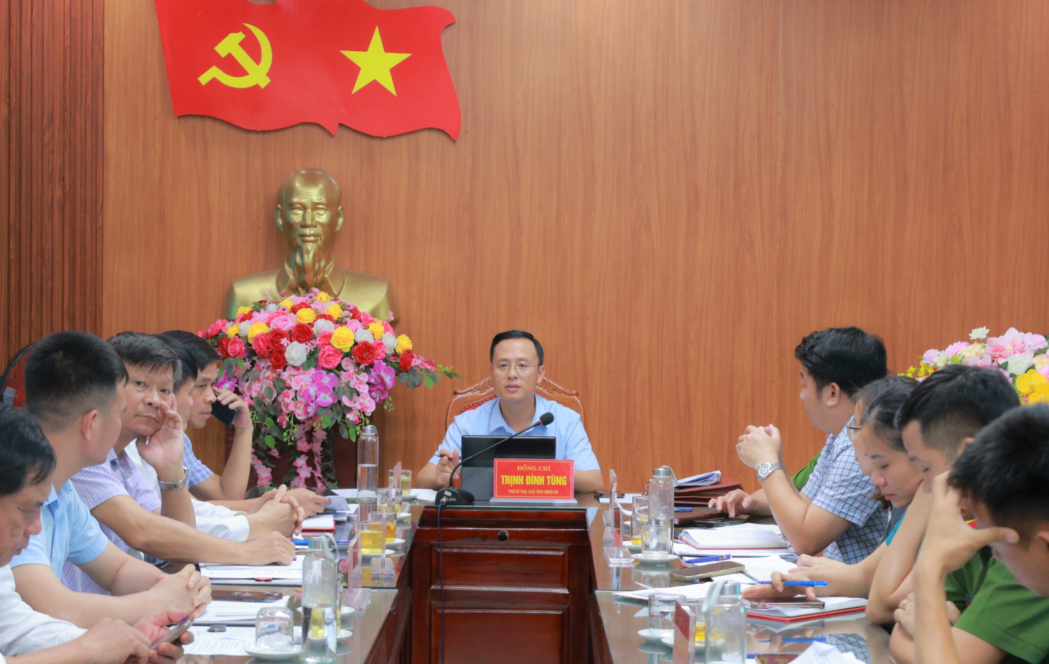 UBND XÃ THIỆU TRUNG TỔ CHỨC HỘI NGHỊ CHO Ý KIẾN VỀ ĐỀ ÁN SẮP XẾP, TỔ CHỨC LẠI THÔN, KHU PHỐ TRÊN ĐỊA BÀN XÃ