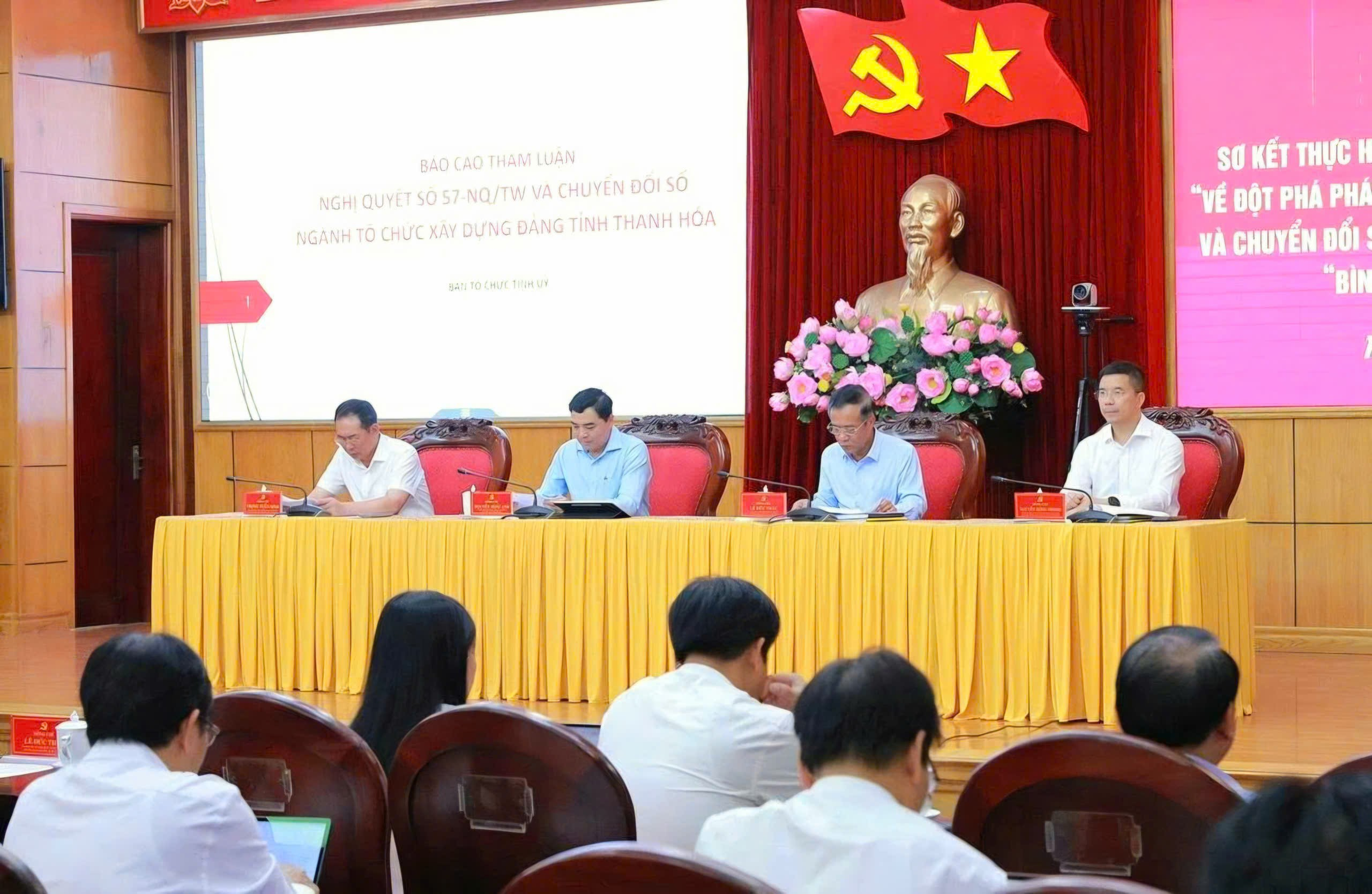 Thanh Hóa sơ kết thực hiện Nghị quyết số 57-NQ/TW và phong trào “Bình dân học vụ số”