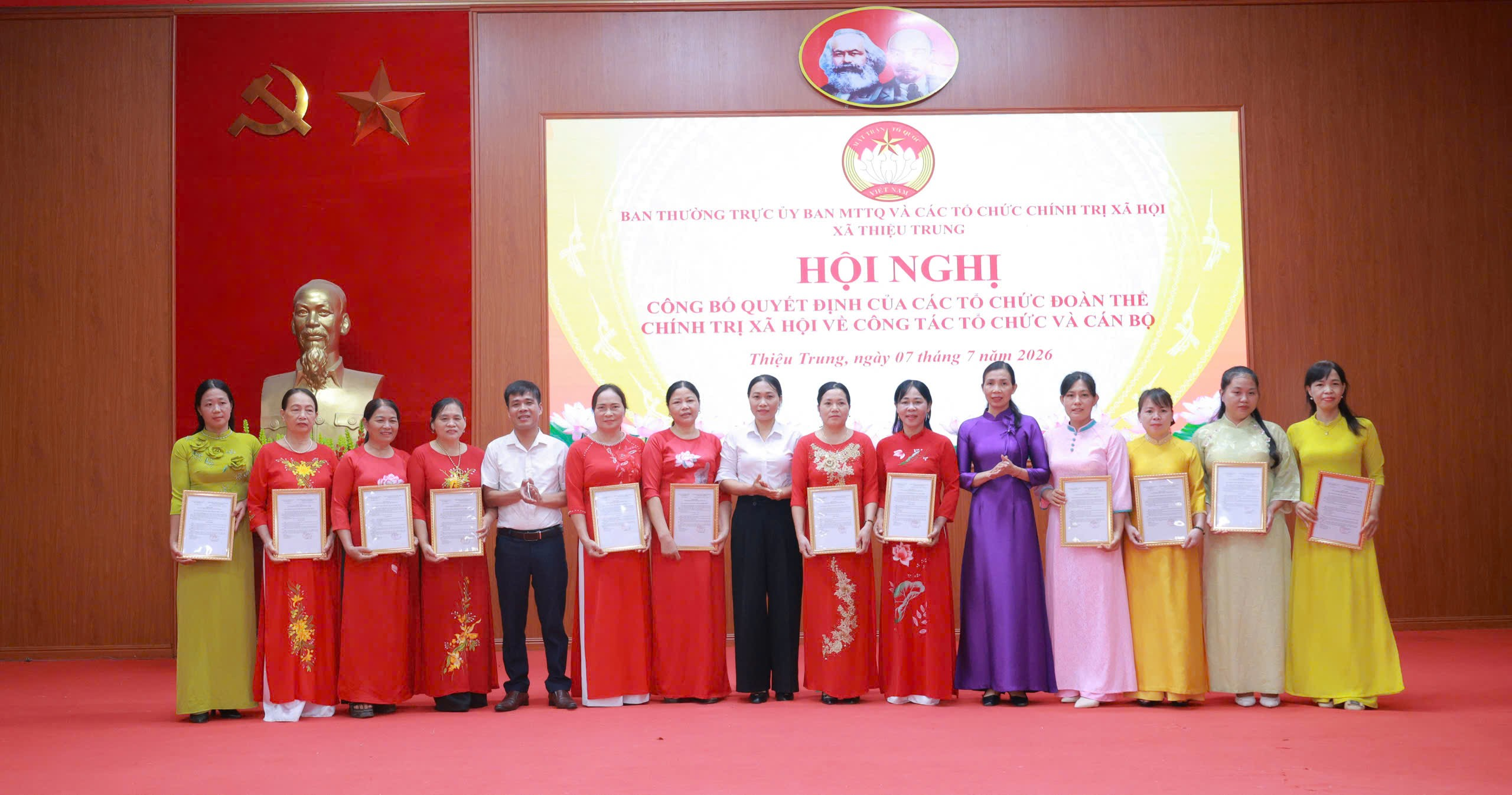 Xã Thiệu Trung tổ chức Hội nghị công bố các quyết định của các đoàn thể chính trị - xã hội năm 2026