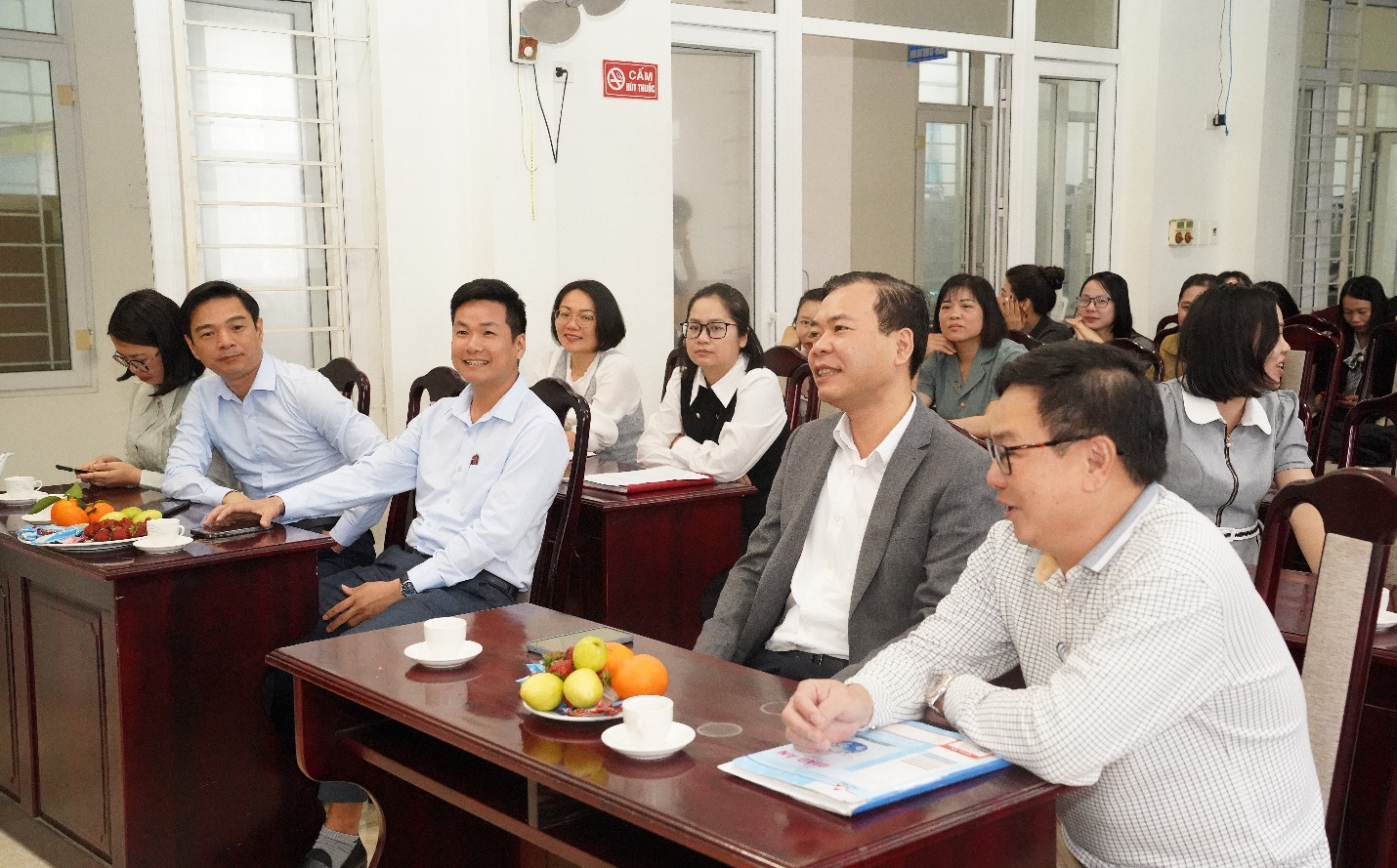 E:\NĂM 2026\THÁNG 2\ngày 26\ảnh bí thư chúc mừng ngày thầy thuốc việt nam\DSC03592.JPG