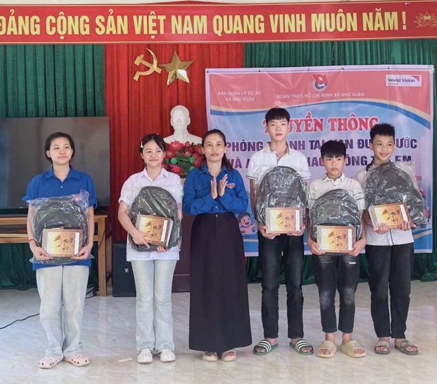 Anh-tin-bai