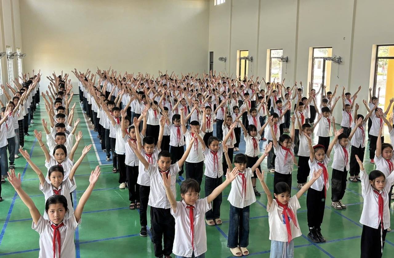 Anh-tin-bai