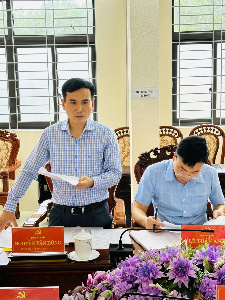Anh-tin-bai
