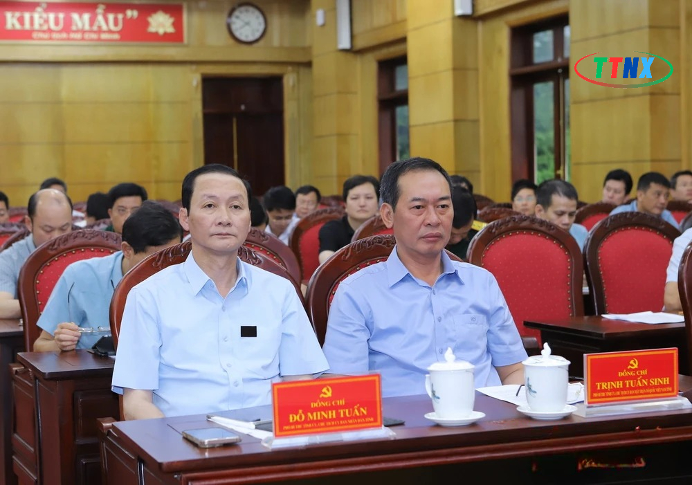 D:\LUU PHIM NĂM 2025\XÃ NHƯ XUÂN\thang 7\NGAY 23\HỘI NGHỊ TRỰC TUYẾN KHẮC PHỤC BÃO SỐ 3\WatermarkImage.com (2)\147d3103205t44549l0.jpg