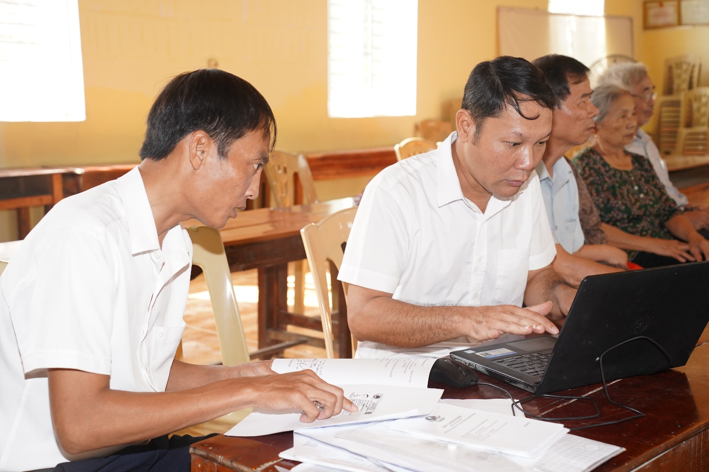 C:\Users\admin\Desktop\ảnh ra quan làm sạch dữ liệu đất đai\DSC05250.JPG