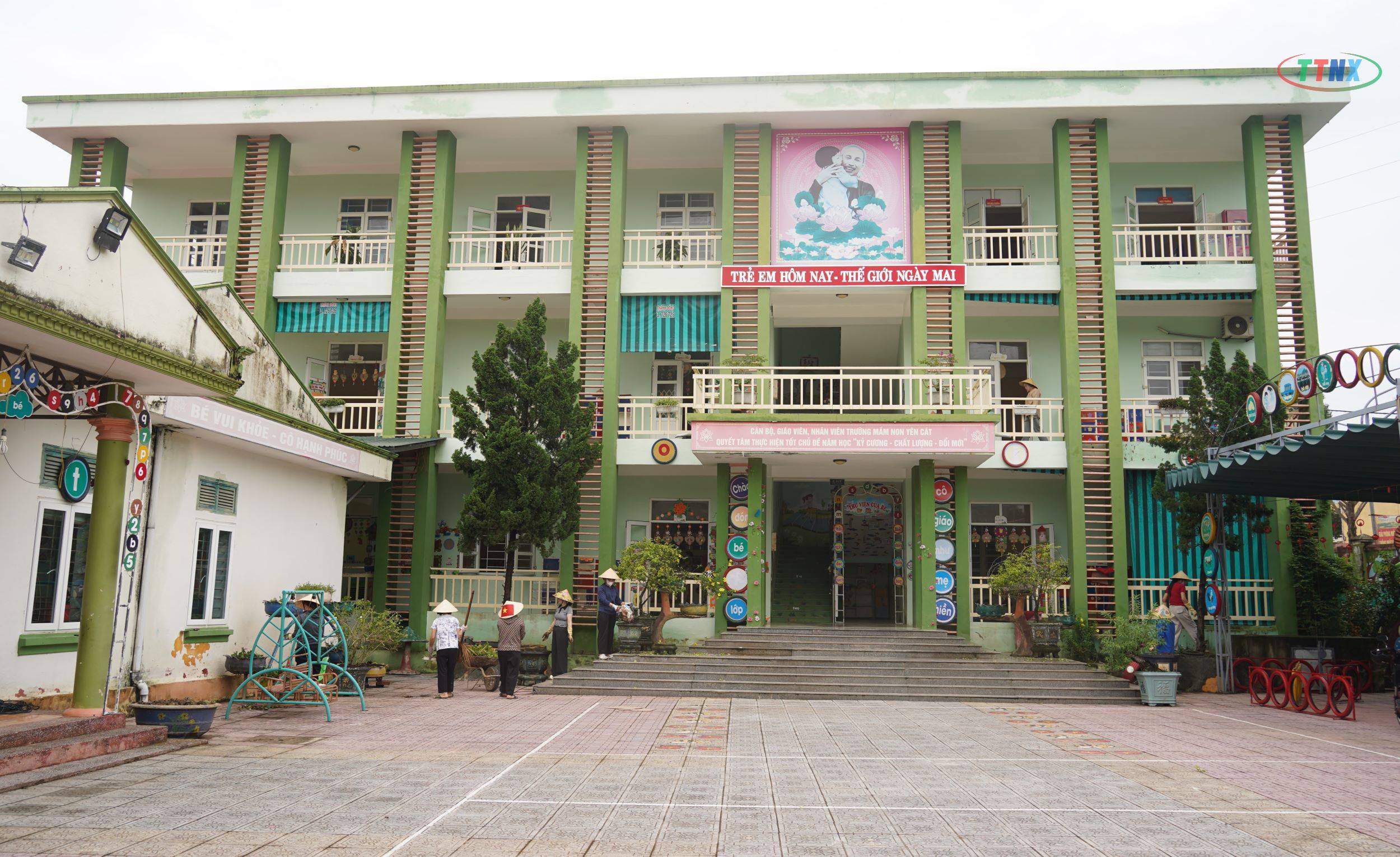 Anh-tin-bai