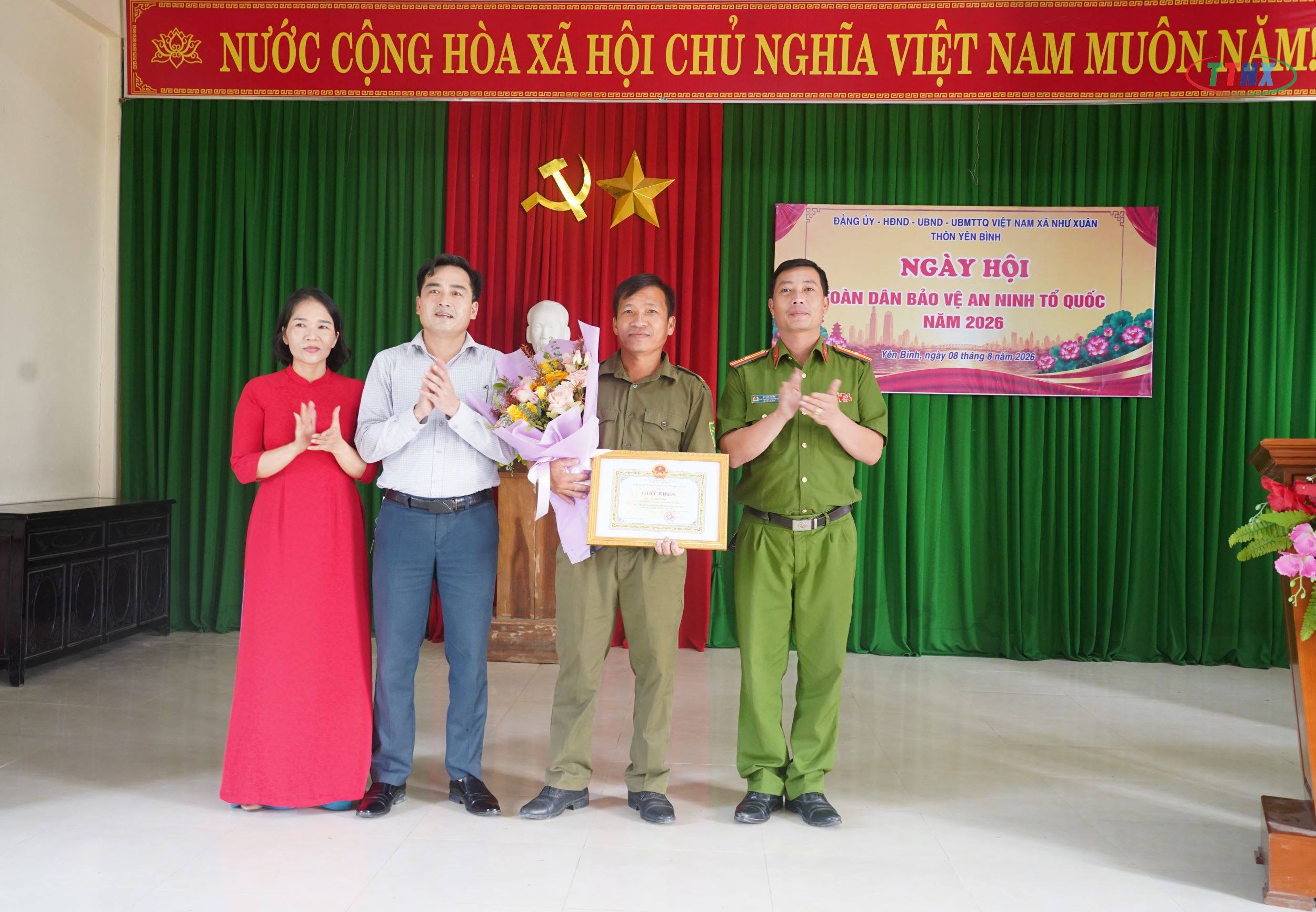 Anh-tin-bai