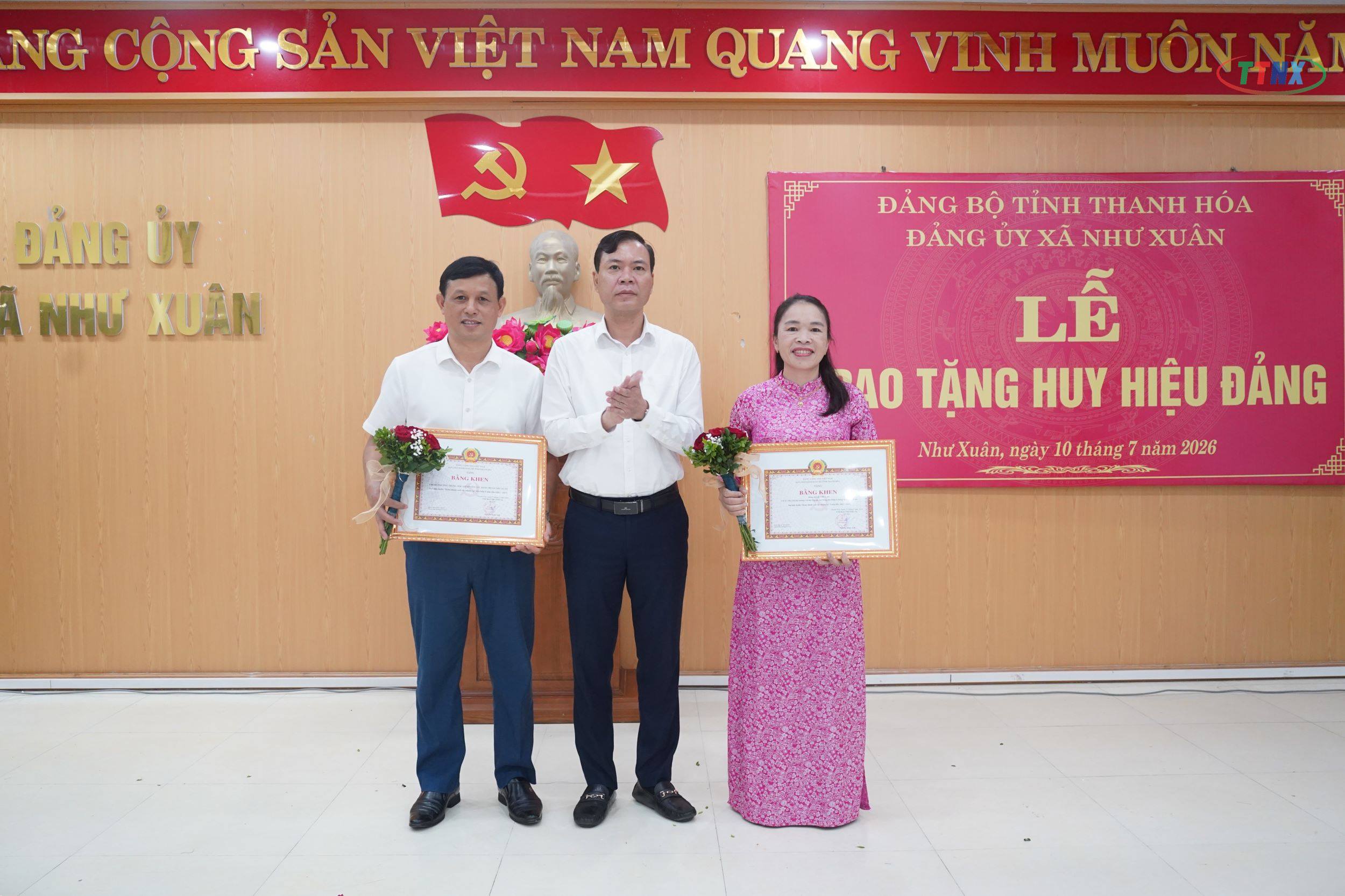 Anh-tin-bai