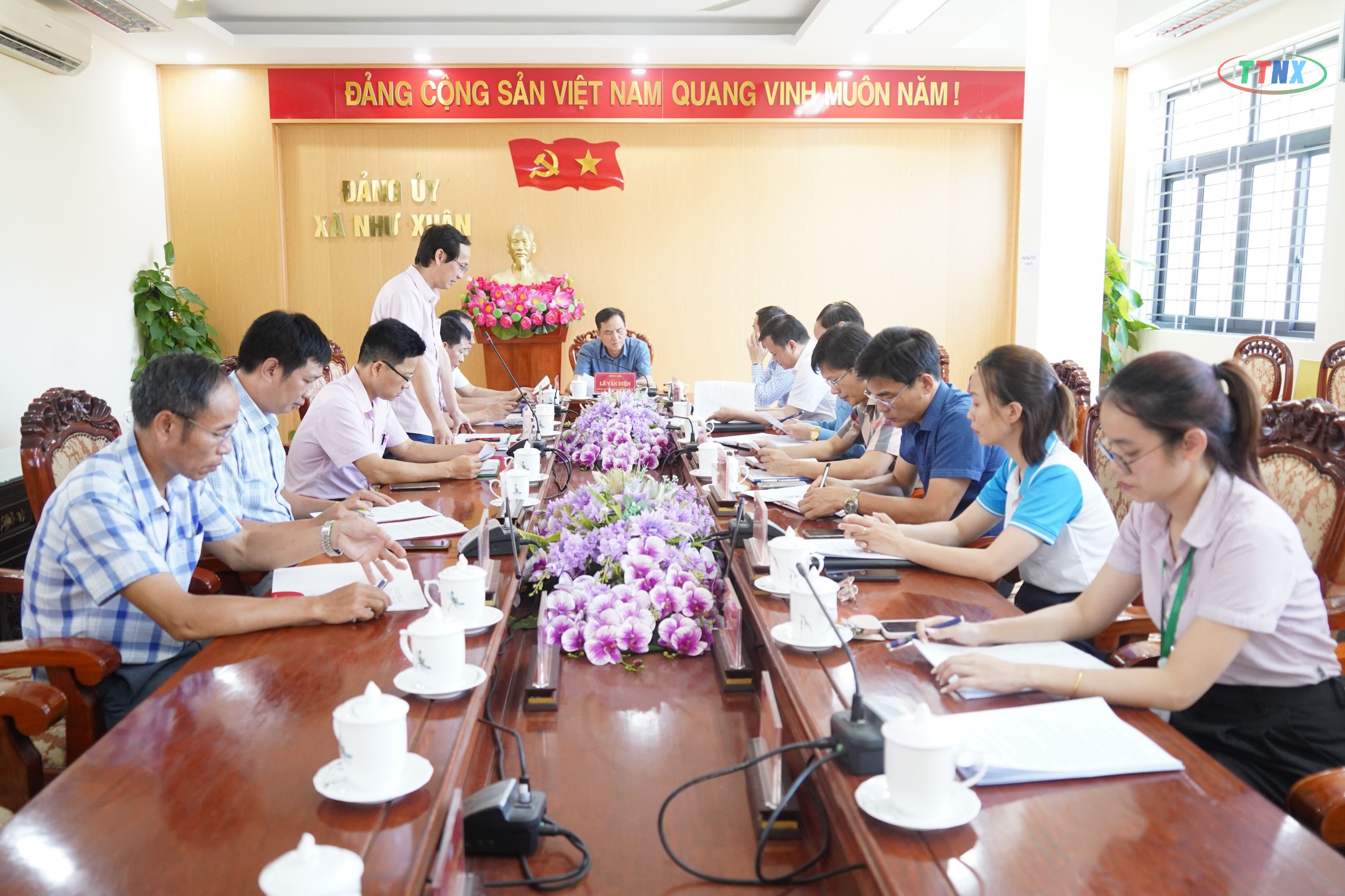 Anh-tin-bai