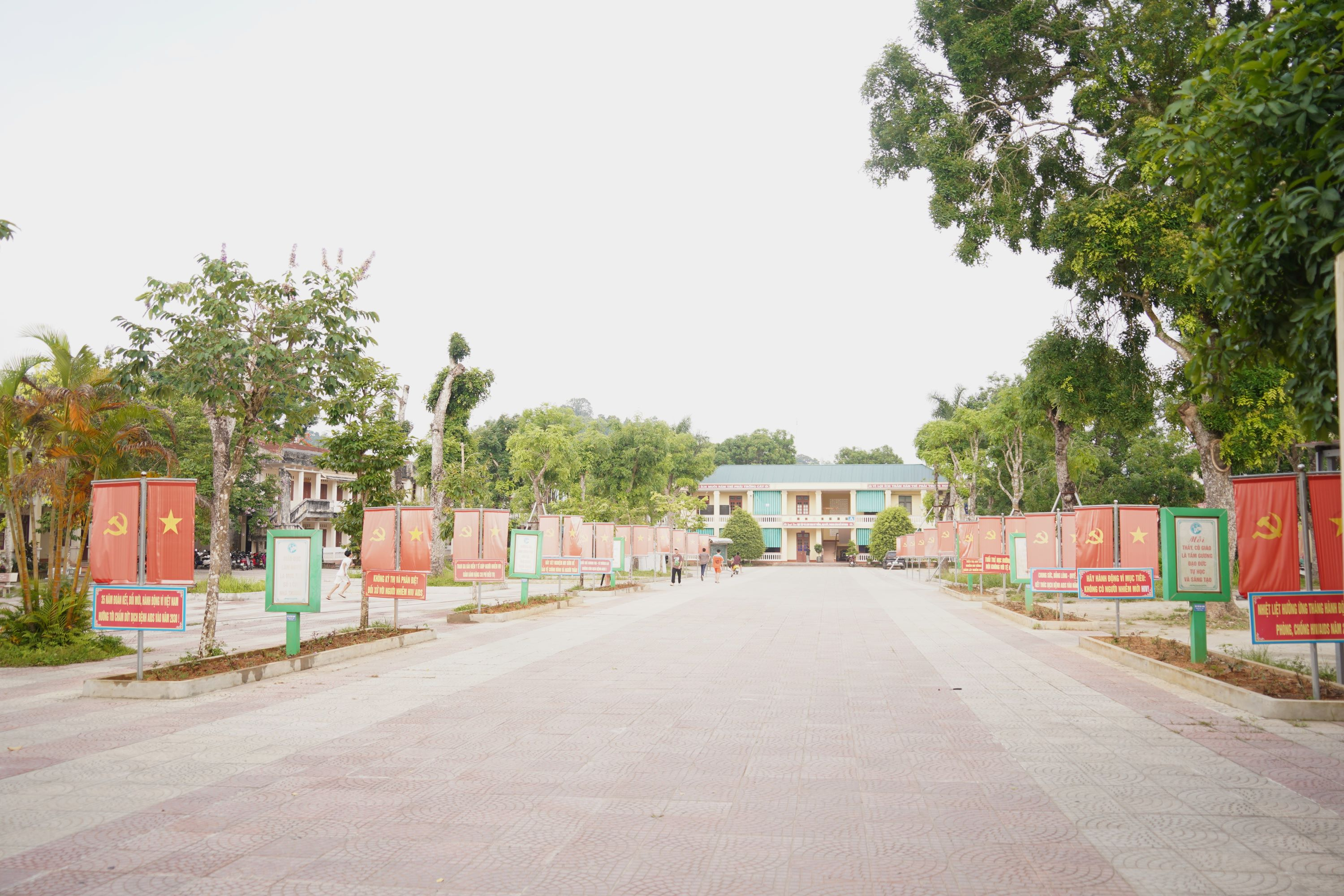 Anh-tin-bai