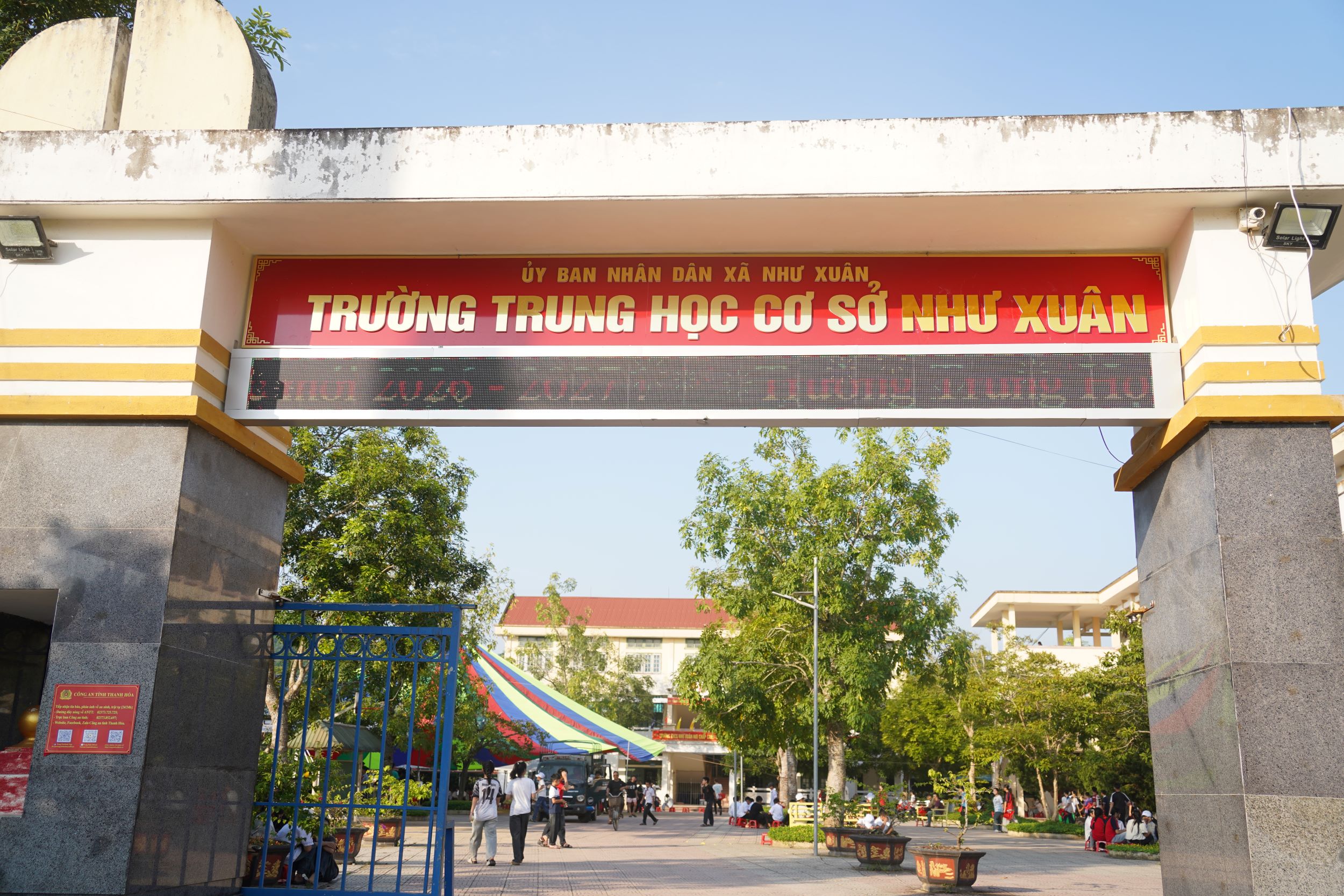 Anh-tin-bai